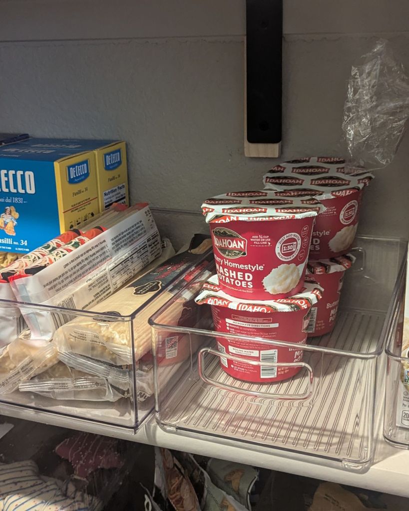 Stackable storage bins for food